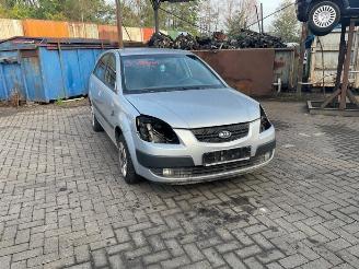Dezmembrări autoturisme Kia Rio Rio II (DE), Hatchback, 2005 / 2011 1.4 16V 2007/8