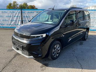 Vaurioauto  passenger cars Opel Combo 1.5 Life 2024/4