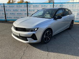 damaged passenger cars Opel Astra 1.2 Turbo GS 2024/3