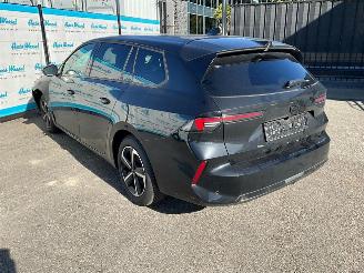 Opel Astra Sports Tourer 1.2 Turbo (96kW) GS picture 3