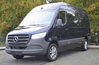  Mercedes Sprinter 317 L2H2 Automaat | 3,5t Trekhaak | Cruise | Camera | Stoelverw. | MBUX | BPM Vrij 2024/12