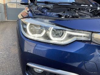 BMW 3-serie 320 320i Executive picture 5