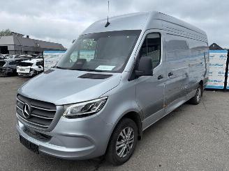 krockskadad bil bedrijf Mercedes Sprinter 317 L3H2 Automaat 2024/11