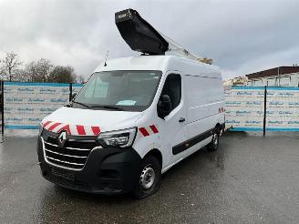uszkodzony samochody ciężarowe Renault Master 2.3 CDTi (107kW) Hoogwerker 2022/4