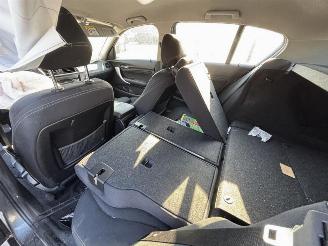 BMW 1-serie 118 i Advantage picture 12