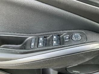 Opel Grandland X 1.2 Turbo Ultimate picture 14