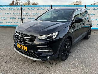 Käytettyjen passenger cars Opel Grandland X 1.2 Turbo Ultimate 2018/8