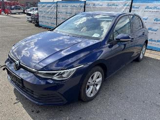 occasion passenger cars Volkswagen Golf Life 2020/7