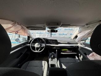 Volkswagen Golf Life picture 13