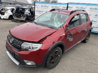 Voiture accidenté Dacia Sandero Essentiel 2019/7