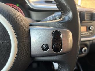 Renault Twingo Limited 1.0 (48kW) picture 12