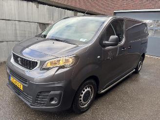 krockskadad bil bedrijf Peugeot Expert 231S 2.0 BlueHDI 120 Premium Pack | Storing AdBlue 2016/8
