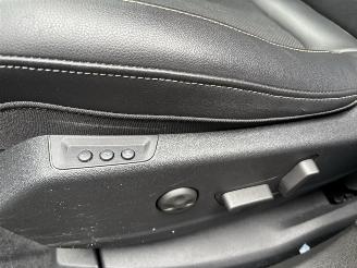 Opel Grandland X 1.6 Turbo Hybrid4 Ultimate picture 23