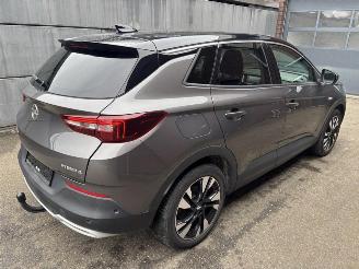 Opel Grandland X 1.6 Turbo Hybrid4 Ultimate picture 3