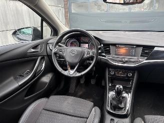 Opel Astra Sportstourer 1.2 Turbo Business Start/Stop MOTOR DEFECT! picture 10
