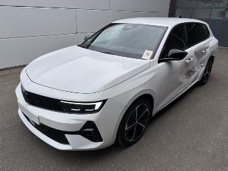 Damaged car Opel Astra Sports Tourer Level 4 Plug-in-Hybrid 2025/4