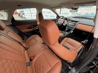 Jaguar E-Pace HSE AWD 300 Sport picture 14