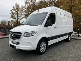 occasion commercial vehicles Mercedes Sprinter 317 L2H2 RWD 3.5T AHK Stoelverw. Voorruitverw. | Leder 2024/12