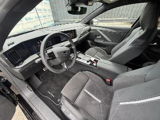 Opel Astra Sports Tourer GSe Plug-in-Hybrid 225 PK picture 32