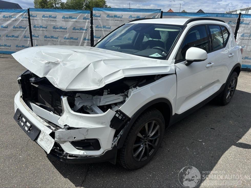 Volvo XC40 T3 Momentum Pro 2WD 120 KW