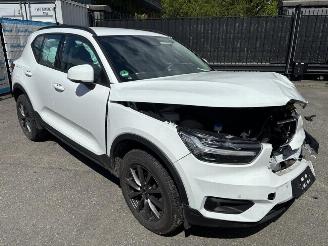 Volvo XC40 T3 Momentum Pro 2WD 120 KW picture 2