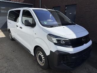 Opel Vivaro Vivaro Basis M (L2) Dubbele Cabine Comfort 2.0 BlueHDi Airco picture 2