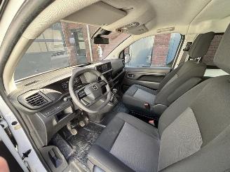 Opel Vivaro Vivaro Basis M (L2) Dubbele Cabine Comfort 2.0 BlueHDi Airco picture 9