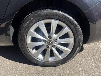 Opel Astra Active 1.7 CDTi (96kW) Schuifdak | NAV | Stoelverw. picture 9