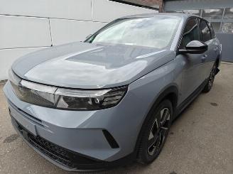 Vaurioauto  passenger cars Opel Grandland (X) 1.2 48V Mild-Hybrid 100 kW GS 2025/3