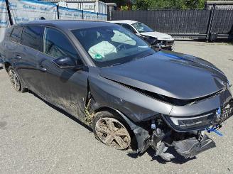 krockskadad bil auto Opel Astra Sports Tourer GS. 1.2 Turbo (96 kW/130 PS) MT-6 Start/Stop 2024/10