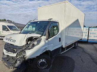 Vaurioauto  commercial vehicles Iveco Daily 35S16HE6 Bakwagen met Laadklep 2025/5