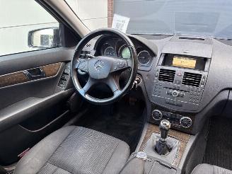 Mercedes C-klasse 200 CDI BlueEFFICIENCY picture 11
