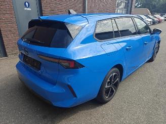 Opel Astra Sports Tourer GS 1.2 Turbo (96kW) Matrix picture 3