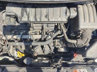 Kia Picanto 1.2 CVVT DynamicLine | AUTOMAAT | Climate | Cruise control picture 6