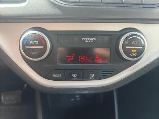 Kia Picanto 1.2 CVVT DynamicLine | AUTOMAAT | Climate | Cruise control picture 18