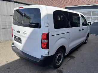 Opel Vivaro Basis M (L2) 2.0 (106kW) Dubbelcabine 5P EU6 picture 3