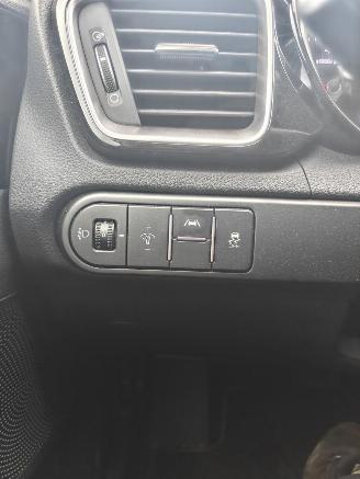 Kia Ceed Attract 1.5t AUT NAV picture 22