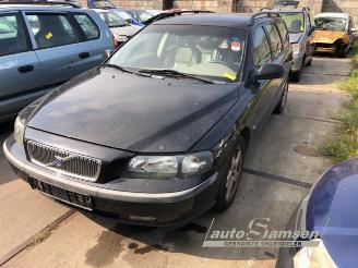 demontáž osobní automobily Volvo V-70 V70 (SW), Combi, 1999 / 2008 2.4 D5 20V 2002/9