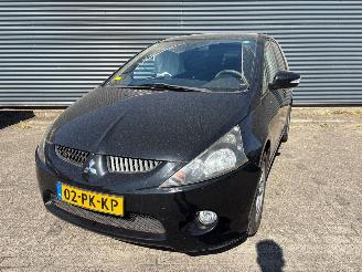Auto incidentate Mitsubishi Grandis  2004/8