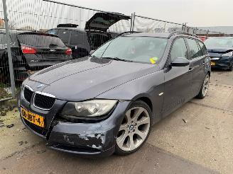 Damaged car BMW 3-serie  2006/1