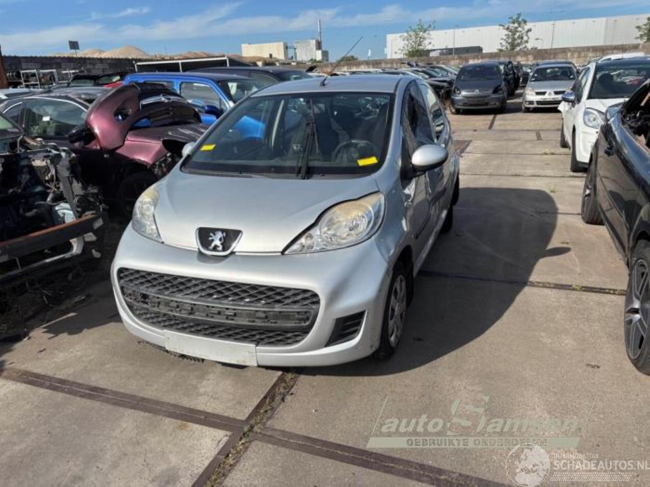 Peugeot 107 107, Hatchback, 2005 / 2014 1.0 12V