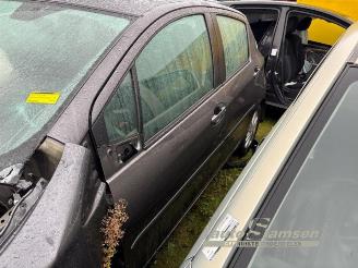 Toyota Yaris Yaris III (P13), Hatchback, 2010 / 2020 1.0 12V VVT-i picture 18