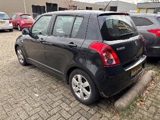 Suzuki Swift  picture 5