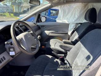 Mitsubishi Grandis Grandis (NA), MPV, 2004 / 2010 2.4 16V MIVEC picture 8