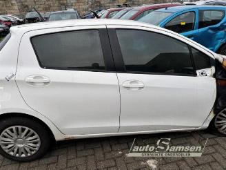 Toyota Yaris Yaris III (P13), Hatchback, 2010 / 2020 1.0 12V VVT-i picture 7