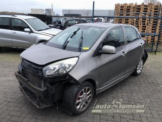 Coche siniestrado Kia Picanto Picanto (TA), Hatchback, 2011 / 2017 1.2 16V 2012/1