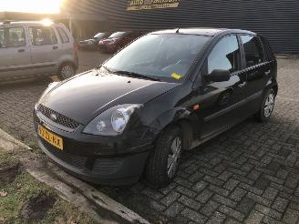 skadebil auto Ford Fiesta Fiesta 5 (JD/JH) Hatchback 2001 / 2009 - 1.3 Hatchback  Benzine 1.299cc 51kW (69pk) FWD 2001-11/2008-10 (JD; JH) A9JA 2008/1