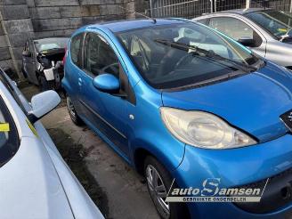 Salvage car Peugeot 107 107, Hatchback, 2005 / 2014 1.0 12V 2006/2