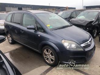 Vrakbiler auto Opel Zafira Zafira (M75), MPV, 2005 / 2015 1.9 CDTI 2007/12