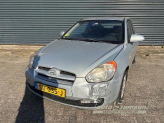 Vrakbiler auto Hyundai Accent Accent, Hatchback, 2005 / 2010 1.4i 16V 2006/9